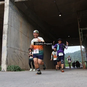 Runner Photo 8913605