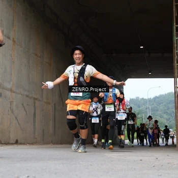 Runner Photo 8913624