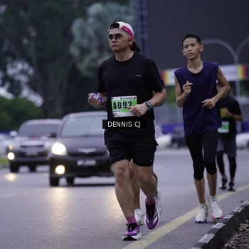 Runner Photo 8913635