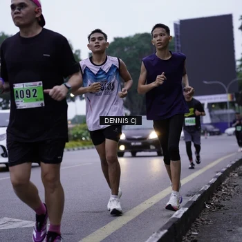 Runner Photo 8913641