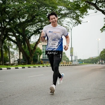 Runner Photo 8913668