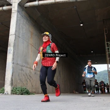 Runner Photo 8913694