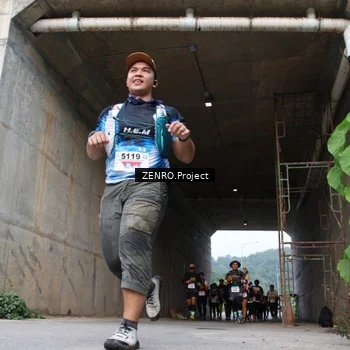 Runner Photo 8913696