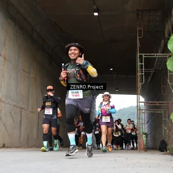 Runner Photo 8913717