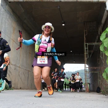 Runner Photo 8913725