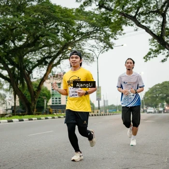 Runner Photo 8913728