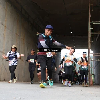 Runner Photo 8913729