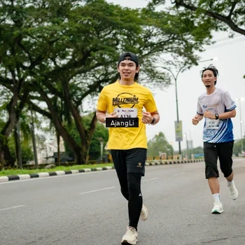 Runner Photo 8913775