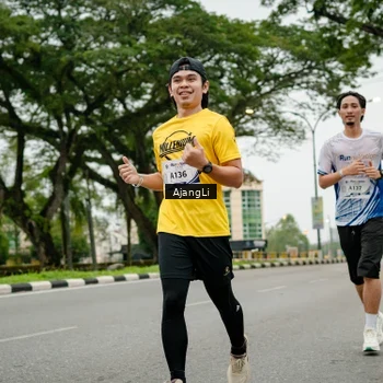 Runner Photo 8913795