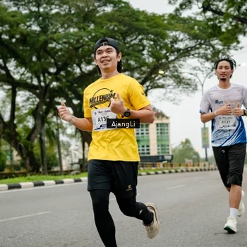 Runner Photo 8913796