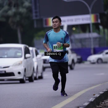 Runner Photo 8913815