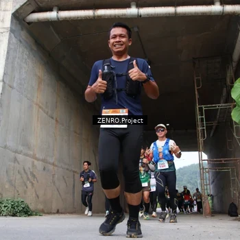 Runner Photo 8913816