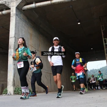 Runner Photo 8913839