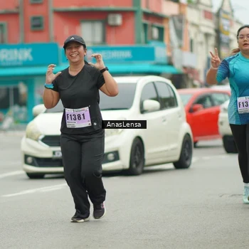 Runner Photo 8913873