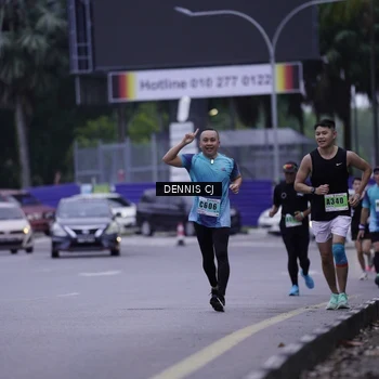 Runner Photo 8913877