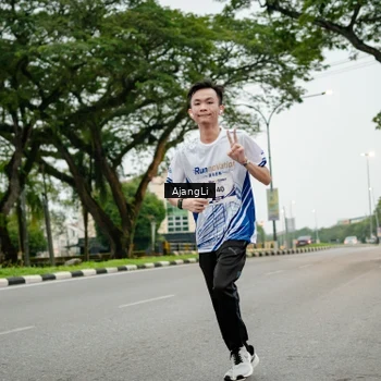 Runner Photo 8913879