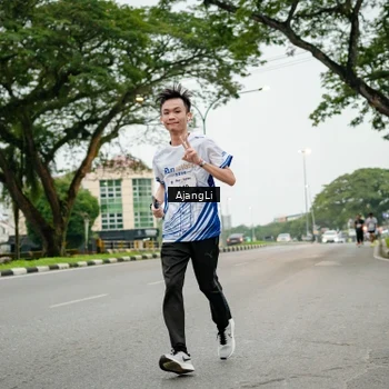 Runner Photo 8913880