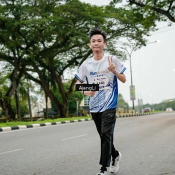 Runner Photo 8913893