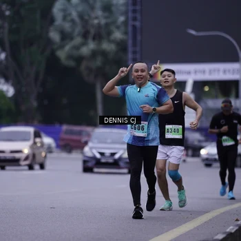 Runner Photo 8913952