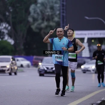 Runner Photo 8913976