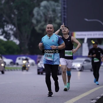 Runner Photo 8914031