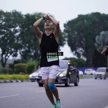 Runner Photo 8914069
