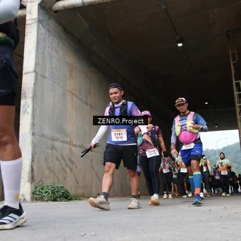 Runner Photo 8914085