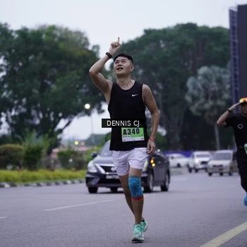 Runner Photo 8914093