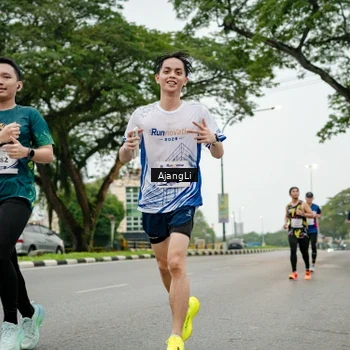 Runner Photo 8914095