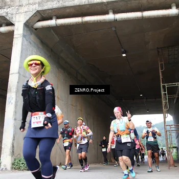 Runner Photo 8914172