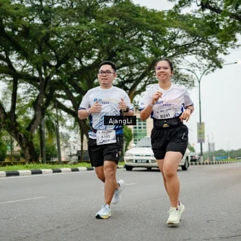 Runner Photo 8914466