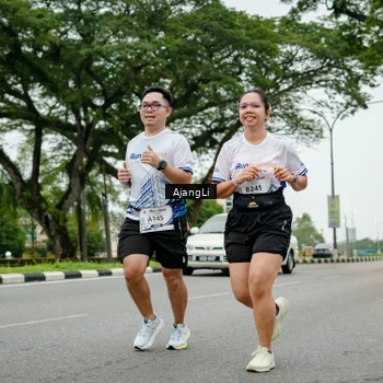 Runner Photo 8914473
