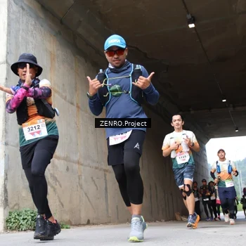 Runner Photo 8914485