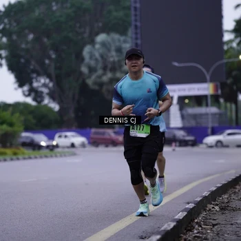 Runner Photo 8914498