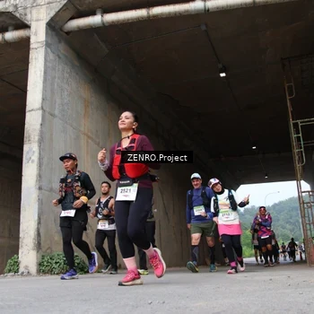 Runner Photo 8914540