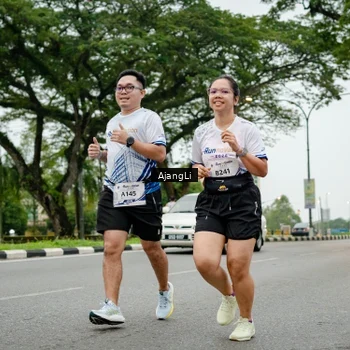 Runner Photo 8914546