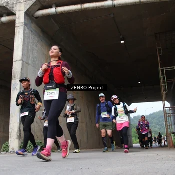 Runner Photo 8914547