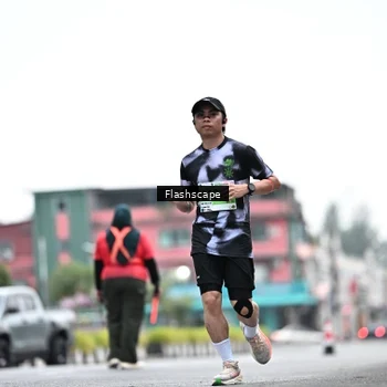 Runner Photo 8914553