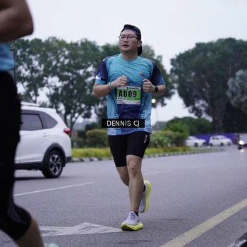 Runner Photo 8914562