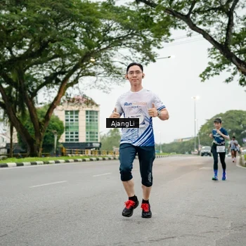 Runner Photo 8914587