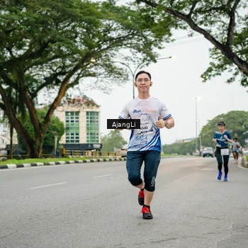 Runner Photo 8914588