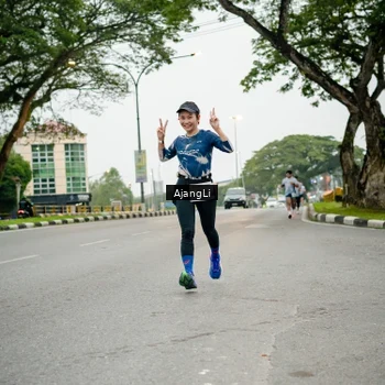 Runner Photo 8914592