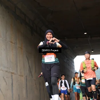 Runner Photo 8914876