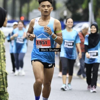Runner Photo 8914990