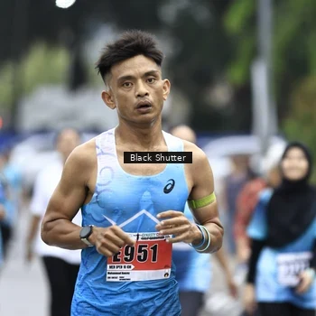 Runner Photo 8915000