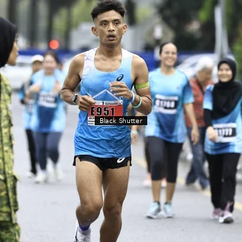 Runner Photo 8915012