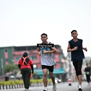 Runner Photo 8915028