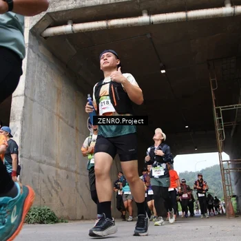 Runner Photo 8915059