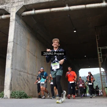 Runner Photo 8915080