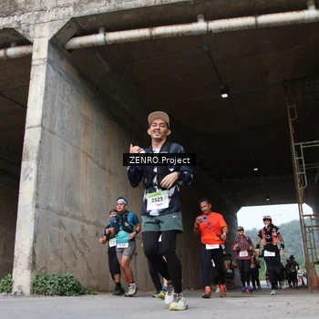 Runner Photo 8915098
